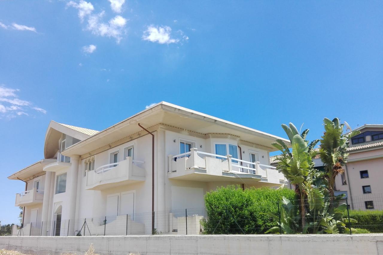 Ermes Bed & Breakfast Avola Exterior foto